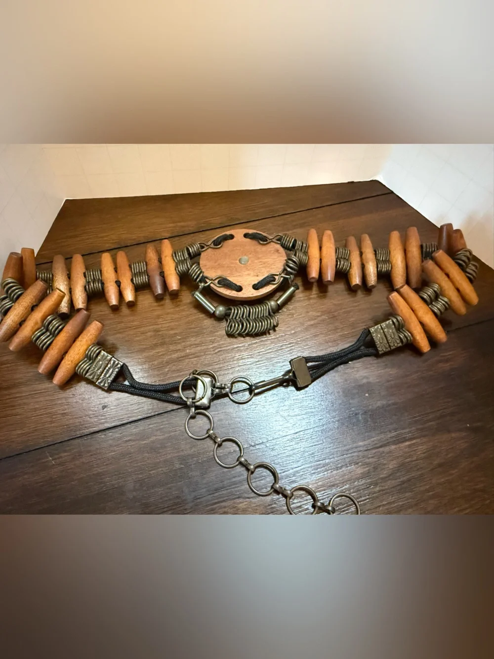 VIntage Women Concho Belt Metal Medallion Wood BOHO Bohemian Coachella 35